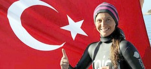 Ortadoğu Teknik Üniversitesi (ODTÜ) Sualtı Sporları Kulübü üyesi ve Sualtı