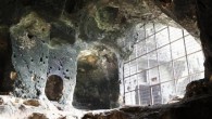Kanal İstanbul’un güzergahının değişmesindeki en büyük etkenlerden biri Başakşehir’de yer alan Yarımburgaz Mağaraları oldu. Ulaştırma, Denizcilik ve Haberleşme Bakanı Binali Yıldırım, geçtiğimiz hafta İstanbul’un büyük projeleri arasında gösterilen Kanal İstanbul için, “Uzmanların yaptığı çalışmalarda sit bölgeleri için bazı tereddütler oluştu. […]