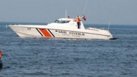 Sahil Güvenlik ekipleri Meriç Nehri ile Saros Körfezi kesişimi yakınlarında sahilde sazlık alan içine saklanmış yaklaşık 28 çuval içerisinde 1,5 tona yakın kaçak kemiksiz sığır eti ele geçindi. Edirne’nin Enez ilçesinde Sahil Güvenlik ekiplerince yapılan operasyonda, yasa dışı yollarla yurt […]