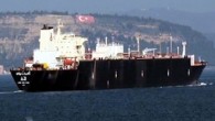 Marmaraereğlisi’ne giden 80 bin 654 groston ağırlığında ve 282 metre boyundaki tanker, Çanakkale Boğazı’ndan geçiş yaptığı sırada boğaz trafiği gemi geçiylerine tek yönlü olarak kapatıldı. Cezayir bandıralı ’Larbi Ben M’hidi’ adlı doğalgaz tankeri, Çanakkale Boğazı’ndan geçti. Tankerin geçişi nedeniyle boğaz […]