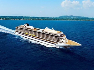 Çanakkale, kruvaziyer turizmi kapsamında sezonun ilk gemileriyle gelen 2 bin