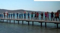 TUI ve Thomas Cook gibi büyük gruplardan sonra İngiltere’de bir diğer firmada Türkiye’deki kapasitesini daraltma yoluna gitti. Neilson, Türkiye’de faaliyet gösteren beach club sayısını 4’ten 2’ye düşüreceğini açıkladı. Firmadan yapılan açıklamada Neilson’un bu sene yaz sezonunda sadece Foça’daki Phokaia Beachclub […]