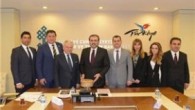 İzmir Ticaret Odası Yönetim Kurulu Başkanı Ekrem Demirtaş ve yönetim kurulu üyelerini kabul eden Kültür ve Turizm Bakanı Mahir Ünal, İzmir’de turizmin ve sorunlarının çözülmesi için en kısa zamanda İzmir’de çalıştay yapılması talimatını verdiğini belirtirken, kruvaziyer gemilere de uçaklara verildiği […]