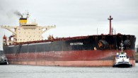Yunan armatörlük firması New Shipping’in mülkiyetinde olan 170 bin 82 DWT taşıma kapasitesine sahip M/V NEW KATERINA isimli dökme yük gemisi, Süveyş Kanalı’nda karaya oturdu. Deniz Haber Ajansı’nın yerel kaynaklardan edindiği bilgiye göre, 1996 yılında Güney Kore Daewoo Tersanesi’nde inşa […]
