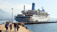 Alanya’ya sezonun 2’nci seferini yapan Thomson Spirit adlı gemi, 1184 turist ile ilçeye geldi. Kruvaziyer turizmi hızla sürerken Antalya’nın Alanya ilçesinin bugünkü konuğu İngiliz gemisi Thomson Spirit oldu. Ashdod Limanı’ndan Alanya Limanı’na gelen Malta bayraklı gemide bin 184 İngiliz vatandaşı […]
