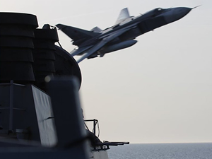 Rusya, savaş uçaklarının pilotlarının, Baltık Denizi’ndeki uluslararası sularda ABD’nin Donald