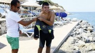 İzmir’de yaşayan otizmli Ozan Gültekin, dalış sporuyla tanışması sonrası öfke nöbetleri, içe kapanıklık ve iletişimsizlik sorunlarını büyük ölçüde çözmesiyle dikkati çekiyor. Gültekin, Kanada’da düzenlenecek Dünya Otizm Festivali’nden de davet aldı. Ağır otizmli olarak tanımlanan Ozan Gültekin’in (18) babası Cengiz Gültekin, […]