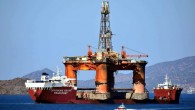 Geçtiğimiz Ağustos ayında Kuzey Atlantik Okyanusu’nda çıkan bir fırtınada İskoçya kıyılarına sürüklenerek kayalara çarpan ve kullanılamaz hale gelen 92 metre uzunluğundaki dev platform, son yolculuğunu Türkiye’de ilk defa uygulanan bir yöntemle gerçekleştirdi. Sökümü “Işıksan” firması yapacak 17580 groston ağırlığındaki dev […]