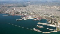 1,5 yıl gibi kısa sürede tamamlanan yeni terminal, 18 bin TEU kapasiteli gemilerin Mersin Limanı’na yanaşması için gerekli tüm donanıma sahip. 500 metre uzunluğundaki rıhtımı, çevre dostu son teknoloji ekipmanları, gerekli elektrik ihtiyacını karşılayacak 15 bin 500 voltluk trafo merkezi […]