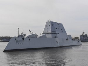 ABD donanmasının 4.4 milyar dolar maliyetli yeni nesil destroyeri USS