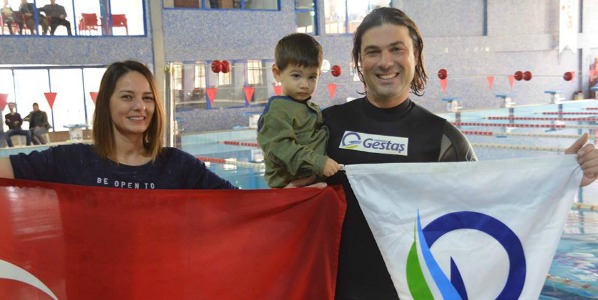 Çanakkaleli milli sporcu Sertan Aydın, geçen yıl kırdığı 79.93 metrelik