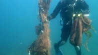 Çanakkale’nin Bozcaada ve Gökçeada ilçelerinde denize terk edilmiş ağların temizlenmesi için çalışma yapıldı.Gıda Tarım ve Hayvancılık Bakanlığı, Balıkçılık ve Su Ürünleri Genel Müdürlüğü, su ürünleri yaşam alanlarının korunması, terk edilmiş av araçlarının neden olduğu kontrolsüz avcılığı engelleyerek biyolojik ve ekonomik […]