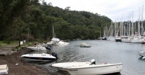 Muğla Marmaris’te denizin yaklaşık 4 metre çekildiği görüldü. Marmaris’te deniz