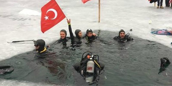 Serbest dalış dünya rekortmeni milli sporcu Derya Can, Avusturya’daki Weissensee
