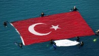 Antalya’da, Akdeniz Üniversitesi (AÜ) Su Ürünleri Fakültesi Sualtı Sporları Topluluğu öğrencileri, Çanakkale Zaferi’nin 102’nci yılı ve Şehitler Günü nedeniyle Konyaaltı Sahili açıklarında dev Türk bayrağı açtı. AÜ Su Ürünleri Fakültesi Sualtı Sporları Topluluğu öğrencileri Çanakkale Zaferi’nin 102’nci yılı ve Şehitler […]