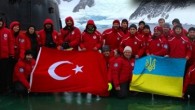 Antarktika’da Türk üssü kurulması yönünde çalışmalar sürerken bir Türk bilim insanı olan Yrd. Doç. Dr. Mehmet Arda Tonay’da uluslararası bir çalışma için yola çıktı. Türk bilim insanları, dünyanın en soğuk, en kuru ve en yüksek kıtası Antarktika’da çalışmalarını son yıllarda […]