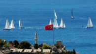 Muğla’nın Bodrum ilçesinde düzenlenen CFM-BAYK Kış Trofesi’nin 5. ayak yarışları sona erdi. Bodrum Açık Deniz Yelken Kulübünce (BAYK) düzenlenen yarışlarda, 47 teknede yaklaşık 400 sporcu mücadele etti. Üç sınıfta yapılan yarışlarda, sporcular dereceye girebilmek için farklı rotalarda yelken açtı. Renkli görüntülerin […]