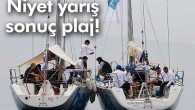 Caddebostan önlerinde saatler boyu süren bekleyiş rüzgarı getirmeyince, Turkcell Platinum Bosphorus Cup’ın ilk gününde planlanan yarışlar gerçekleşemedi. Yarış Komitesi, “Startı verilmemiş yarışlar tehir edilmiştir” anlamına gelen “Tehir altı Alfa” işaret flamalarını göndere bastığında zaten teknelerden çoğu umudunu kesip marinaya dönmüştü […]
