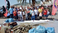 İzmir’in Foça ilçesinde, 5 Haziran Dünya Çevre Günü dolayısıyla çevre gönüllüsü vatandaşlar, askeri birlikler, öğrenciler ve su altı dalgıçları hep birlikte sahil kıyılarında temizlik yaptı. Foça ilçesinde 5 Haziran Dünya Çevre Günü dolayısıyla bir etkinlik düzenlendi. İlçede yaşayan çok sayıda […]