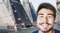 Genç Türk yelkenci Ediz Önen, bir hayalini gerçekleştirmek üzere elinde avucunda ne varsa harcadı, eşinden dostundan destek aldı ve Mini Fastnet’e kaydını yaptırdı. Mini 6.50 sınıfı yelkenlilerle gerçekleşen ve 62 teknenin katıldığı 600 millik yarışta Ediz Önen bugün Fastnet Kayalığı’nı […]