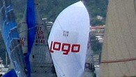 Kıç istralya donanımındaki makaralardan biri patladığı için rotadan ayrılan Logo, Şarköy önlerinde onarımını tamamladıktan sonra saat 01.30’a doğru yarışa kaldığı yerden devam ediyor. Ekip, ellerindeki yedek makarayı kullanarak gerçekleştirdiği onarım sonrasında 8.5 knot’lık tekne hızı ile Gelibolu girişine rota koydu. […]