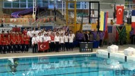 Avustralya Hobart’ta düzenlenen U23 Sualtı Hokeyi Dünya Şampiyonası’nda Türk Milli Takımı namağlup Dünya Şampiyonu oldu. Millilerimiz, grup, çeyrek ve yarı final maçlarında ortaya koyduğu üstün performansı Fransa ile bugün oynanan final maçında da göstererek 3-1’lik skorla ikinci kez Dünya Şampiyonluğu […]