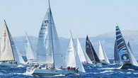 Çeşme’nin ilk uluslararası yelken yarışı Arkas Aegean Link Regatta’da start verildi. Yarışın ilk gün rotasında Çeşme’den Sakız’a yelken açan tekneler, Ege’nin sert rüzgârına karşı finiş çizgisine ulaştı. Türkiye’de yelken sporunun gelişmesi ve Çeşme’de bu sporun daha aktif hale gelmesi için […]