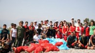 Antalya’da Deniz Temiz Derneği (TURMEPA) ve gönüllüler dünyaca ünlü Konyaaltı Sahili’nde ve deniz içinde temizlik yaptı. 1 saat içinde 250 metrekarelik alanda yapılan çalışmada 400 kilogramlık plastik atık çıktı. Deniz Temiz Derneği/TURMEPA Antalya Şubesi, Sahil Güvenlik Komutanlığı, yelken kulübü öğrencileri […]