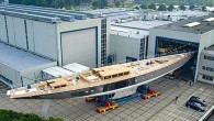 Dünyanın önde gelen süperyat üreticilerinden Hollandalı Royal Huisman, RH399 adlı 56 metre boyundaki yelkenli projesinin tamamlanmak üzere olduğunu açıkladı. Dykstra Naval Architects tarafından tasarlanan ve yapımına 2014’ün Aralık ayında başlanan klasik görünümlü ve karbon armalı dev yelkenlinin yılsonuna kalmadan suya […]