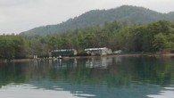 Marmaris’te denizlerin oksijen deposu olarak bilinen Latince ismi ‘Posidonia Oceanica’ olan endemik deniz çayırları için Akdeniz Koruma Derneği tarafından su altında çiftlik kurularak araştırma başlatıldı. Marmaris’e 62 kilometre uzaklıkta, arazi araçları veya deniz yoluyla ulaşım sağlanan İngiliz Limanı’nda, yürütücülüğünü İtalya’nın […]