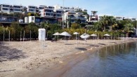 Muğla’nın Bodrum ilçesi, Gündoğan Mahallesi’ndeki Halk Plajı’nın bir bölümünün Mal Müdürlüğü tarafından 30 yıllığına kiralanmak istenmesine tepki gösteren bir grup, Kaymakamlığa dilekçe ile başvurup, ihalenin iptalini istedi. Kaymakamlık önünde toplanan kalabalık, plajın kiralanmak istenmesinde kamu yararı olmadığını tamamen birilerine rant […]