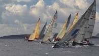 Bodrum Açıkdeniz Yelken Kulübü tarafından organize edilen BAYK Güz Trofesi, gerçekleştirilen 4.ayak yarışlarıyla sona erdi. IRC A sınıfında Yedi Mavi-Shak Shuka teknesiyle Hasan Utku Çetiner ve ekibi birinci sırayı alırken IRC B sınıfında Minx Hedef Yelken teknesiyle Bilge Bayrakçı ve […]