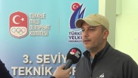 TYF Gençlik Sınıfları Koordinatörü ve World Sailing (Uluslararası Yelken Federasyonu) eğitmeni Emrah Sürmen “3. Seviye Teknik Kurs”u (World Sailing Level3 TCC) değerlendirdi. Türkiye Yelken Federasyonu