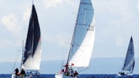 2018 İzmir Kış Trofesi 2. Ayak Yarışları, Çeşme Marina’da 32 teknenin katılımıyla yapıldı. Çeşme Marina’da yapılan ve 32 teknenin katıldığı 2018 İzmir Kış Trofesi 2. Ayak Yarışlarında, brifingin ardından hakem heyeti ve tekneler denize açıldı. Havanın limitlerin altına inmemesi nedeniyle […]