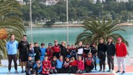 TYF Çeşme Paşalimanı Kamp Merkezi’nde 18-24 Şubat tarihleri arasında 15 erkek 5 kız sporcunun katılımıyla gerçekleştirilen TYF Optimist Junior Eğitim Kampı sonunda Bodrum Uluslararası Optimist Yelken Yarışları’nda mücadele edecek olan Optimist Junior Milli Takım’ı seçildi. TYF Optimist Antrenörü Ömürden İmamoğulları […]
