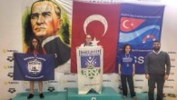 Türkiye Sualtı Sporları Federasyonu (TSSF)’nun sualtı branşlarındaki ilk Türkiye şampiyonluğu mücadelesi İstanbul’da gerçekleşti. 12-14 Ocak’ta İstanbul’un Güngören ilçesindeki Tozkoparan Olimpik Yüzme Havuzu’nda gerçekleşen Paletli Yüzme Bireysel Genç, Yıldız ve Küçükler Kış Şampiyonası, paletli yüzmede sporcu ve kulüp sayısı açısından katılımın […]