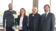 Foça Yelken İhtisas Kulübü Başkanı Reşit Çınarlı, Yönetim Kurulu üyeleri Serdar Tunçbay ve Berk Bayraktutan Türkiye Yelken Federasyonu Başkanı Özlem Akdurak’a TYF İzmir Ofisi’nde ziyarette bulundu. Türkiye Yelken Federasyonu