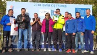 EAYK ve Çeşme Marina işbirliğinde düzenlenen Kış Trofesi’nde 17-18 Mart tarihlerinde planlanan 3. Ayak yarışlarında tek start verildi. Çanakkale Deniz Şehitleri için yapılan saygı duruşunun ardından 20-22 knot’lık güneyli rüzgarla başlayan yarışın tamamlanmasından sonra Yarış Komitesi filoyu marinaya geri gönderdi. […]