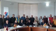 Yat Kulübümüzde düzenlediğimiz Teknede Elektrik konulu seminerimizi tamamladık değerli katılımcılarımıza ve konuşmacı olarak katılan Ercan Hıncal ve Atilla Erdoğan'a teşekkür ederiz. #göztepeailesi #göztepe #göztepeyelken #gözgöz Göztepe Yelken (@goztepeyelken)'in paylaştığı bir gönderi (Nis 8, 2018 at 8:24öö PDT)