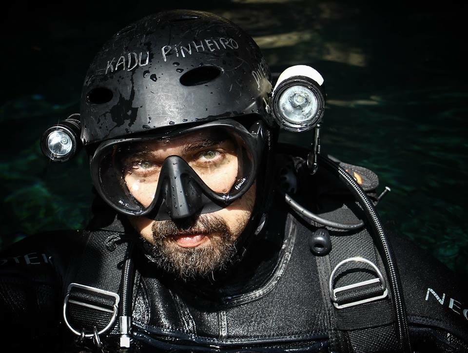 start the hunting #critterslembeh #lembeh Kadu Pinheiro (@kadupinheiro)'in paylaştığı bir