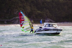 csm_KR18_sl_Delphine_Takes_Race_two_732bf503b5