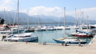Türkiye’nin ilk marinalarından olan ve Antalya’nın Kemer ilçesinde 33 yıldır hizmet veren G-Marina yenileniyor. Yaklaşık 6 milyon 583 bin TL’ye mal olacak proje, bakanlık tarafından onaylandığı takdirde sezon sonunda başlayacak ve 7 ay sürecek. Kemer’de 1986 yılından beri teknelere hizmet […]