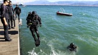 İzmir Emniyet Müdürlüğüne bağlı Deniz Liman Şubesinde görevli “kurbağa adamlar”, zorlu görevlere sıkı bir eğitimle hazırlanıyor. İzmir, Manisa ve Uşak’ta su altı arama ve kurtarma operasyonları gerçekleştiren İzmir Deniz Liman Şube Müdürlüğü kurbağa adamları, suya atılan suç unsurları, boğulma vakaları, […]