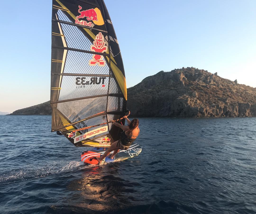 Thinking back to those beautiful Sunset Sessions in Bodrum @lenaerdilwindsurfcenter