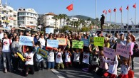 Muğla’nın Marmaris ilçesinde aralarında kentte yaşayan yabancıların da bulunduğu hayvanseverler yunuslar için eylem yaptı. Hayvanseverler, yunuslarla çocuklara terapi hizmeti veren bir merkezdeki hayvanların sağlıksız ve uygun olmayan koşullarda yaşadığını söyleyerek burasının kapatılmasını ve yunusların serbest bırakılmasını talep etti. Meydanda 10 […]