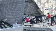 Türkiye Açıkdeniz Yarış Kulübü, Moda Deniz Kulübü işbirliğinde gerçekleştireceği Sonbahar Kupası’nın ikinci yarışında, Ekim ayının son günü yaşamını yitiren kıdemli hakemlerinden Erol Metin Erdoğan’ı yad edecek. TAYK-MDK Sonbahar Kupası-II, Moda-Adalar ve Moda-Seperasyon Şamandırası rotalarında düzenlenecek. TAYK-MDK Sonbahar Kupası-II, Deniz Kuvvetleri’nden […]