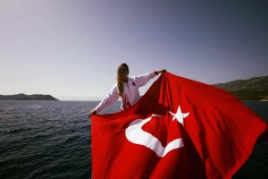 Internationally-renowned Turkish diver Şahika Ercümen will join a Turkish research