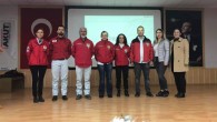 “Her yıl 28 Şubat Sivil savunma Günü” ve mart ayının ilk haftasını, deprem bilincinin oluşturulması ve depremlere karşı hazırlıklı olunması amacıyla “Deprem Haftası” olarak kutlanmaktadır.. Yapmış olduğumuz eğitimler, tatbikatlar, sergiler, broşör dağıtımı ve diğer etkinliklerle halkımızın bilinçlenmesi ile afet farkındalığı […]