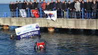 İzmit Körfezi’nde olumsuz hava koşuları nedeniyle batan Üsküdar Vapuru’nda yaşamını yitiren 392 kişi, İzmit, Gölcük ve Karamürsel’de düzenlenen törenlerle anıldı. Hayatını kaybedenler için dua edildikten sonra denize karanfil bırakıldı. İzmit Körfezi’nde 1 Mart 1958’de çoğu öğrenci 600’e yakın yolcuyla İzmit […]