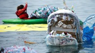Çin’in yurt dışından plastik atık alımına 2018’de yasak koymasının ardından bu atıkların yeni adresi Türkiye oldu. Greenpeace, “Kontrolsüz çöp ithalatı Türkiye’nin geri dönüşüm sisteminde var olan sorunların artmasına neden olabilir” dedi. Çevre Örgütü Greenpeace’in yayımladığı yeni rapora göre, Çin’in yurt […]
